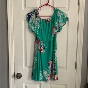Off shoulder dress - L